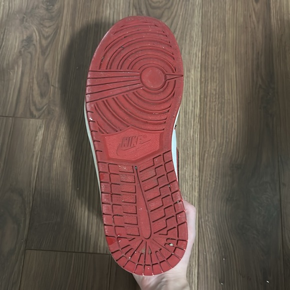 Men’s Air Jordan 1 Bloodlines - Size 11 ❤️Host Pick❤️ - Picture 7 of 8